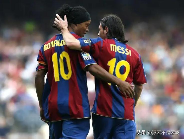 从小立志成为足球界最伟大的球员,出生贫寒17岁却成为足球界的传奇