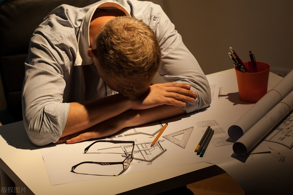 为什么富人愈富穷人愈穷,穷人为什么越穷而富人却更富