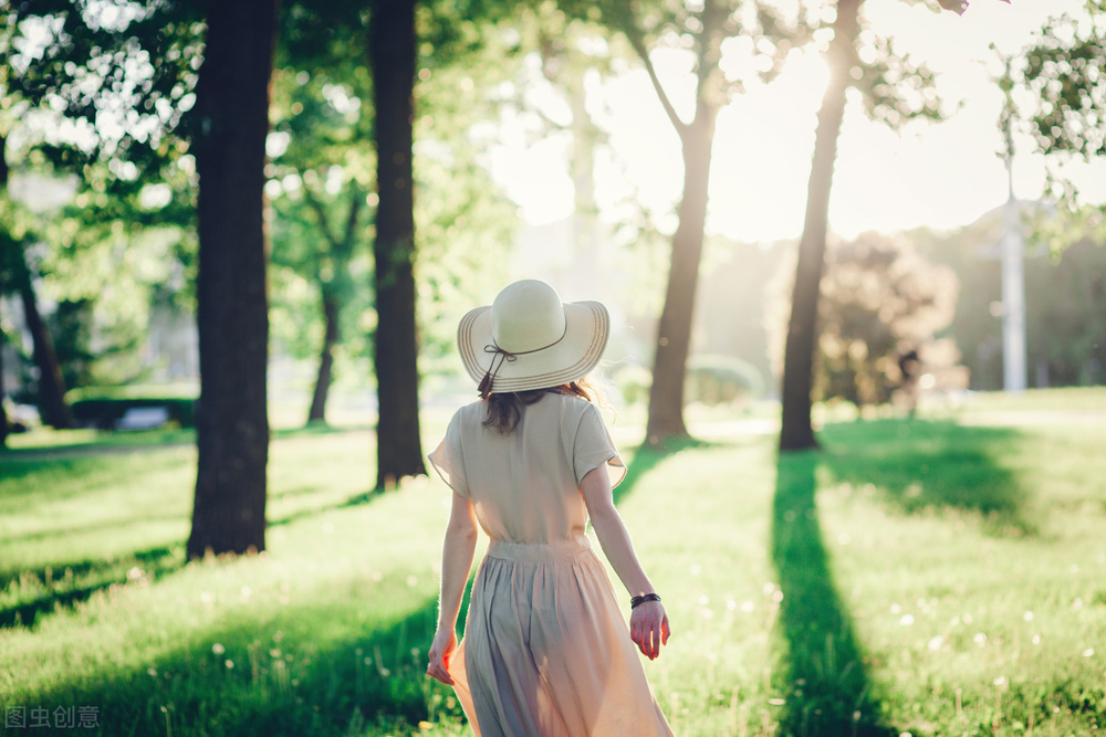 卑微的男人永远换不来尊重与珍惜,卑微的讨好永远换不来尊重可复制