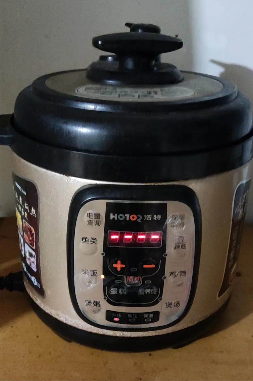 电饭煲报E4错误无法工作