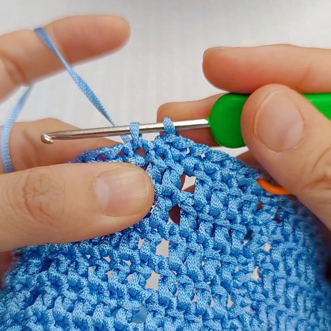 毛线迷你帽子的钩织教程全过程,青柠手工店冬季钩针米奇护耳帽