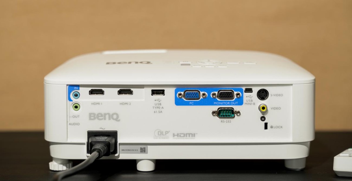 明基mw560投影仪怎么调16:9画面,明基mw560投影仪多少钱