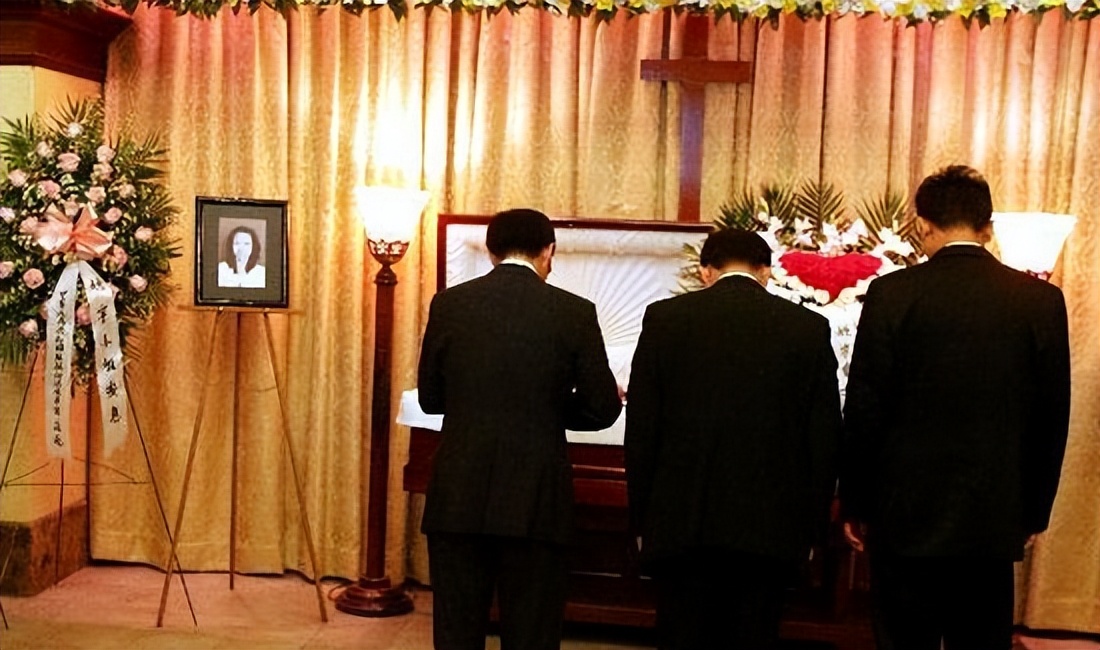 中国女留学生美国被性侵报案程序,中国女留学生遭同伴毒打