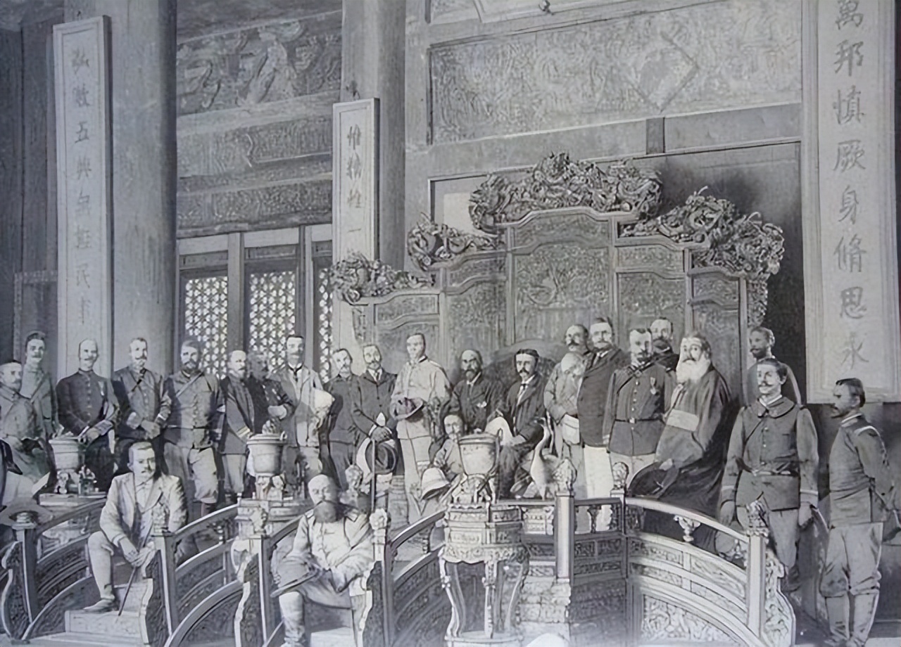 八国联军侵华是因为清朝的腐败吗,八国联军侵华对清朝有什么影响