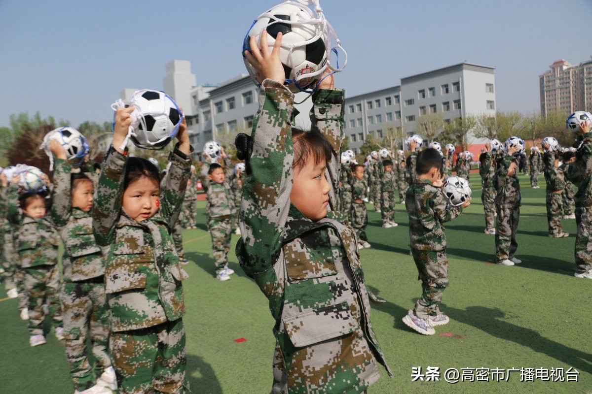 萌娃舞动秀,山东萌娃跳广场舞视频