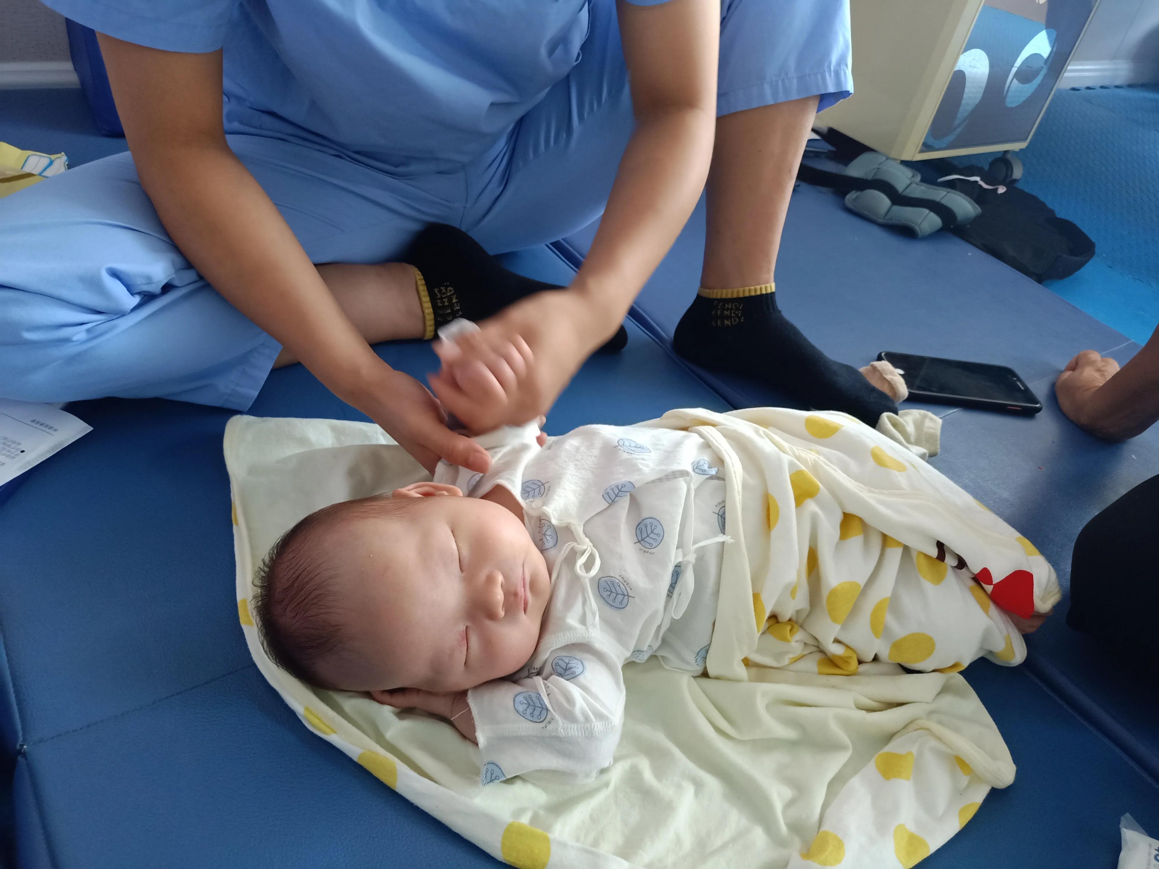 宝宝出生经历磨难,宝宝出生经历了哪些过程