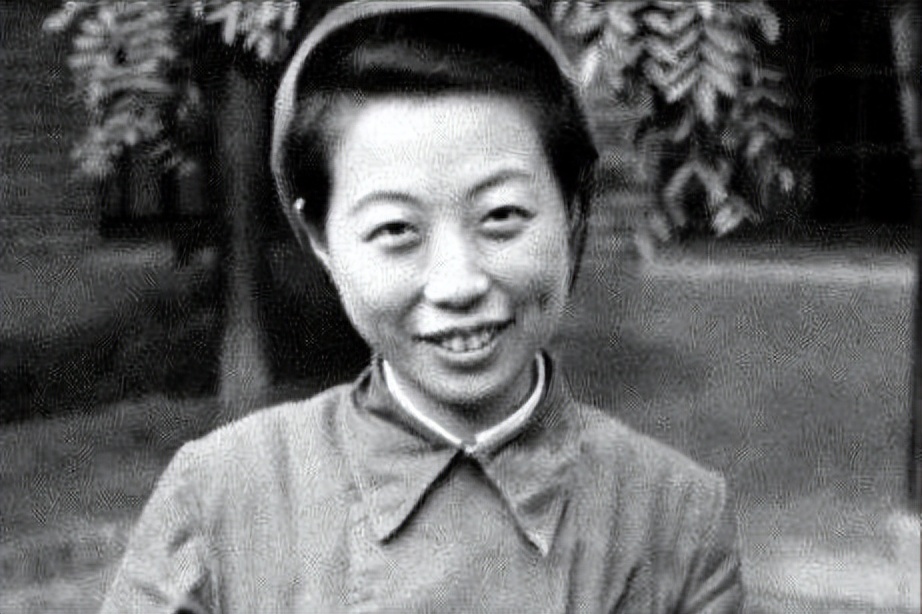 潜伏14年不被抓，原来保她的人不只是蒋介石，还有宋美龄