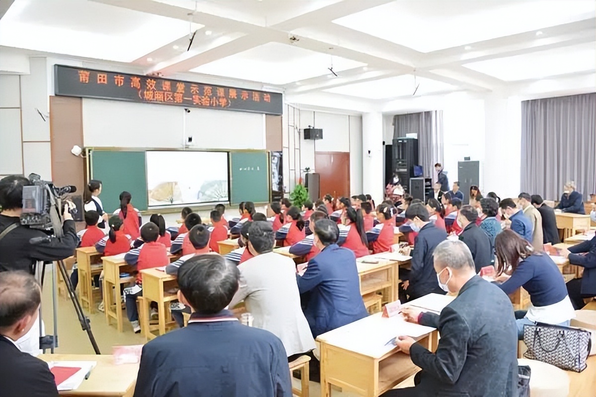 鱼跃于渊完整视频,鱼跃于渊