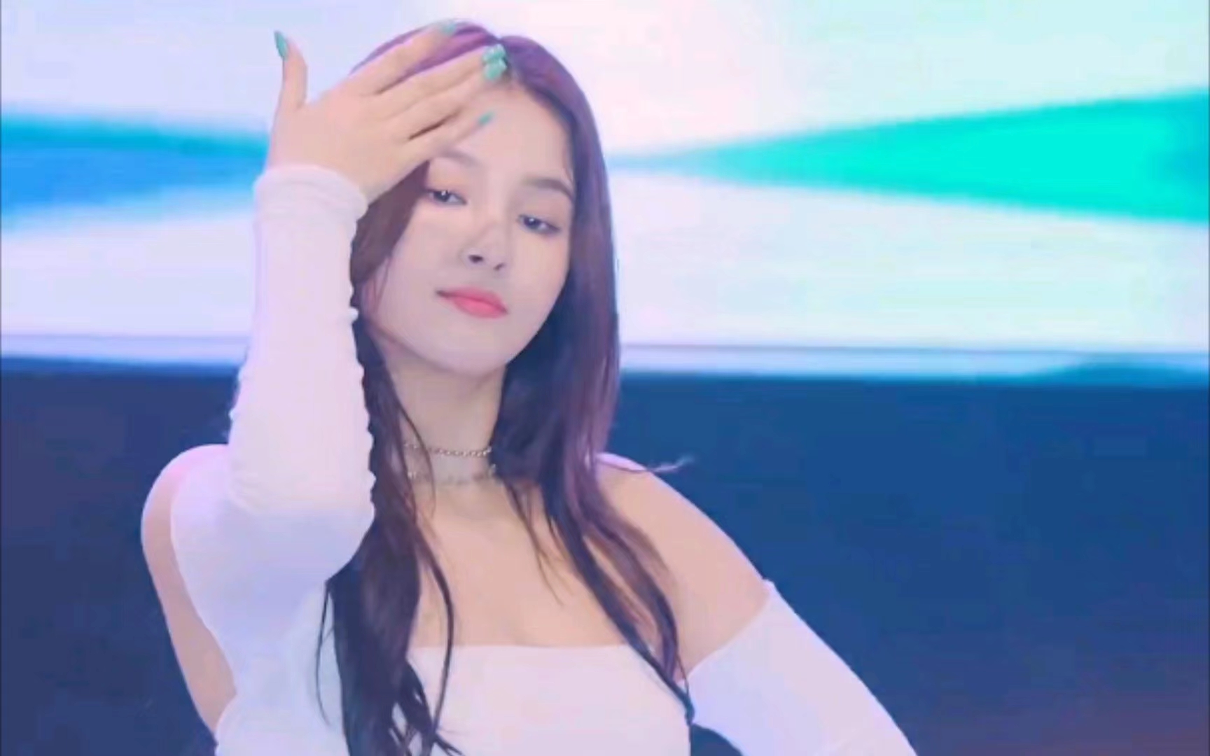 继唐山花店老板娘后，韩国女星Nancy被*拍偷**照遭疯传售价仅10美元