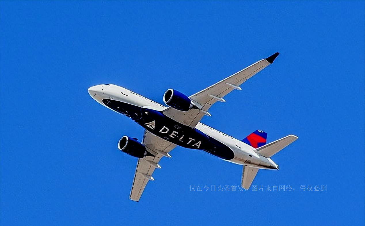 美国航班乘客腹泻返航视频,外国航班因有生病的旅客紧急返航