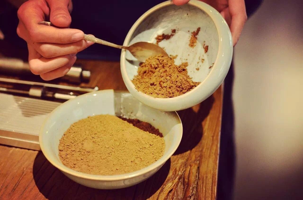 沉香手串保养的6种方法视频讲解,沉香到底需不需要盘串