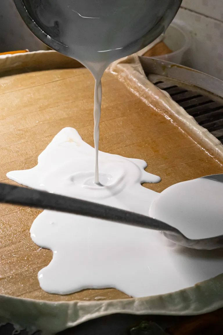 朋友带了特产给我吃要怎么感谢,朋友送的吃的吃出了家乡的味道