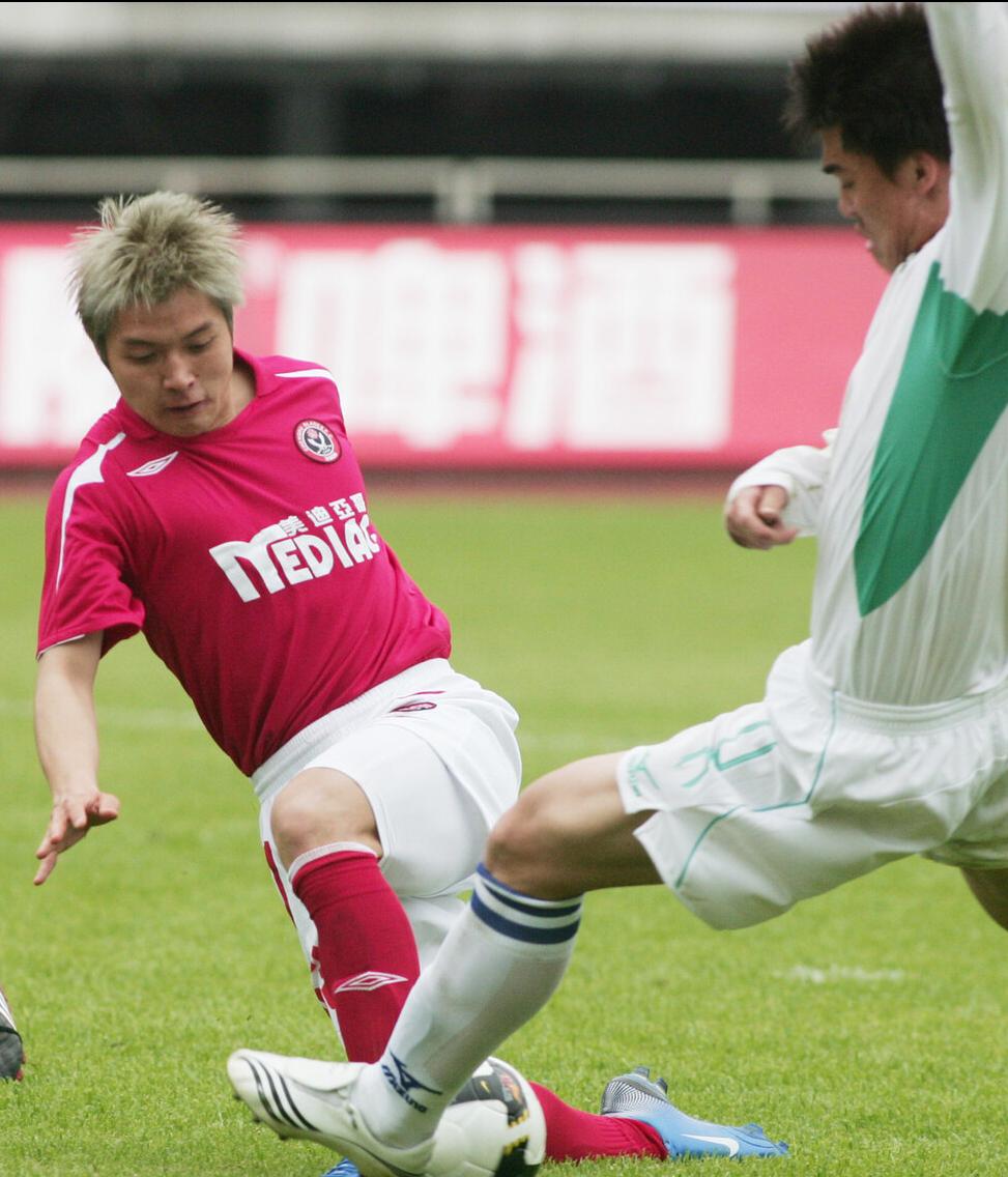 小将汪嵩替补绝杀,汪嵩绝杀现场球迷激动