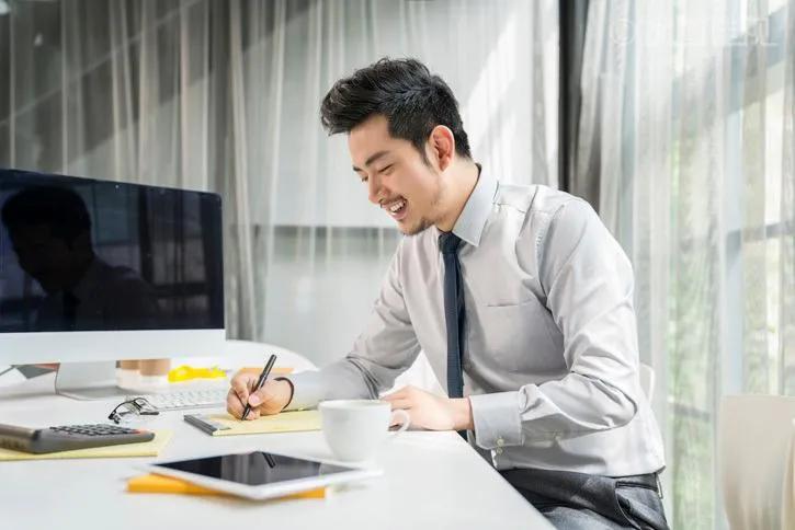 男人四十一枝花完整版,男人四十一枝花郑少秋演唱