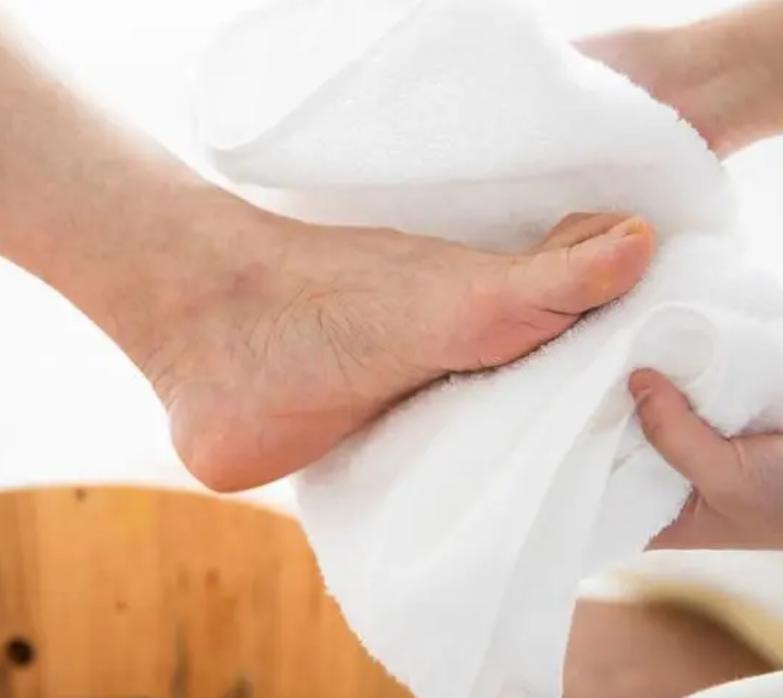 脚气真菌怎么治才能除根,脚气真菌怎么彻底消灭