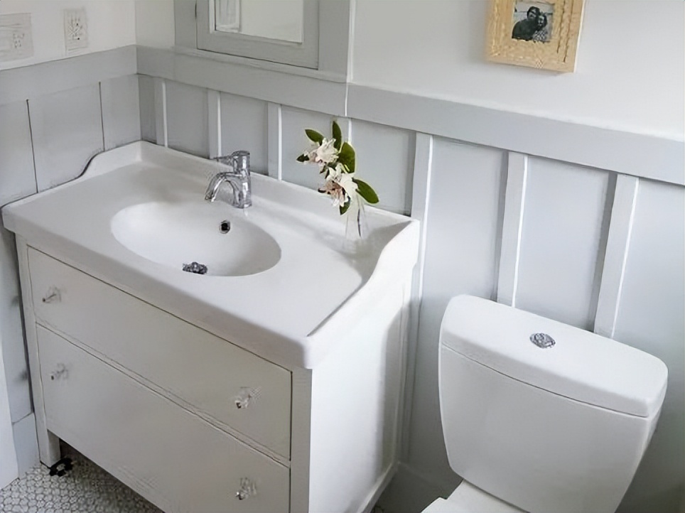 卫生间拆掉浴室柜,用浴室柜拯救你家凌乱的卫生间