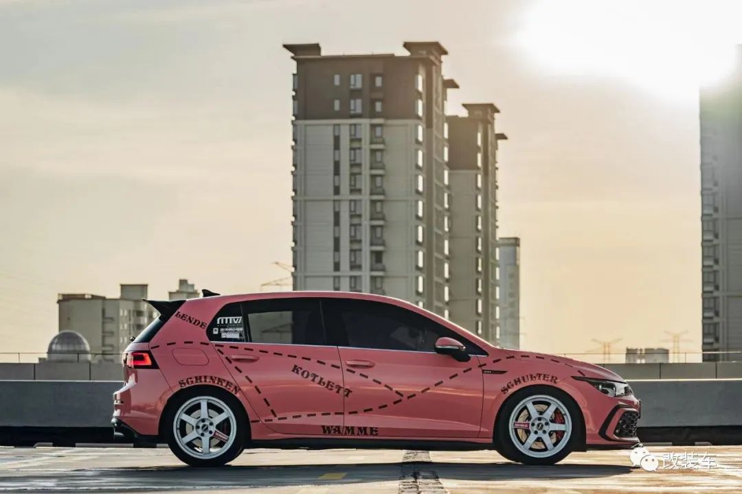 竞技走街范的大众8代高尔夫GTI，上午提车、下午改装