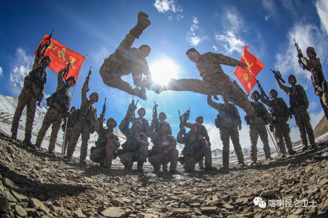 边疆兵记者,有请边防军人走上舞台