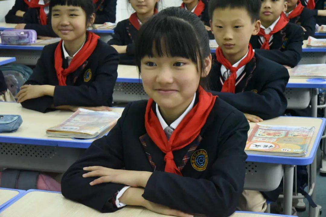 港小榜样||5年级4班——乘风破浪，为梦奋发