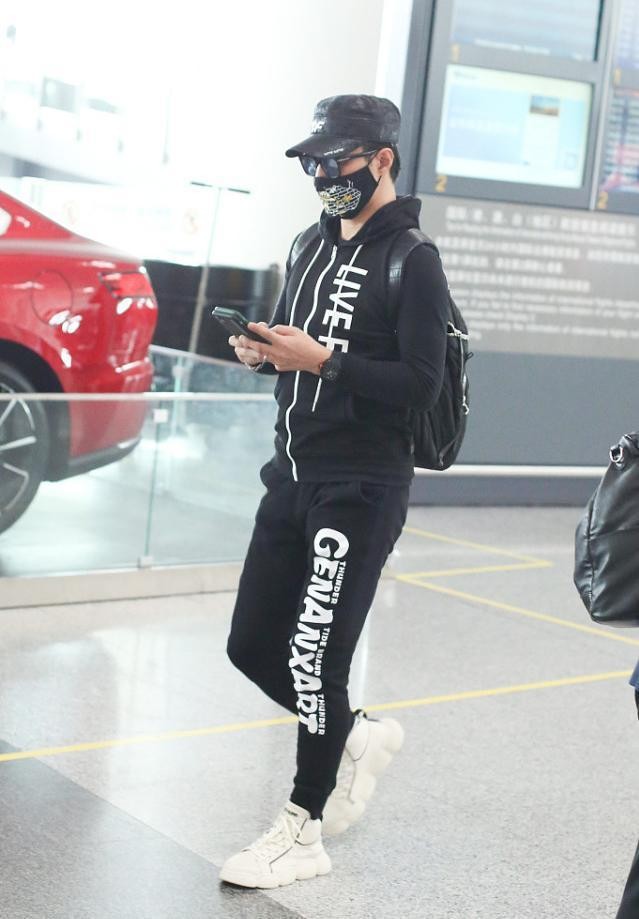 汪峰夹克恶灵骑士,汪峰综艺同款夹克