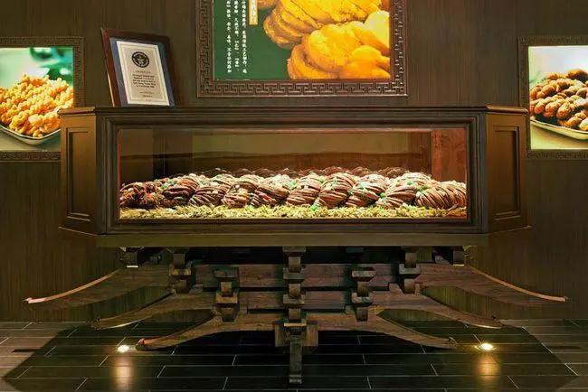 无人购买却遍地都是的麻花车,没人买的天津麻花