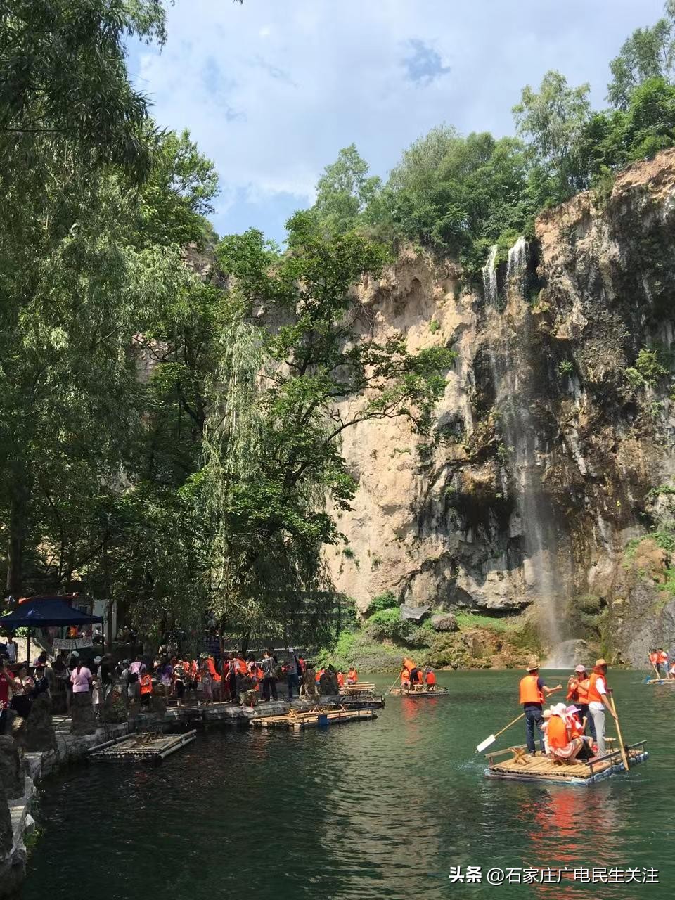 撒欢儿童戏水乐园,撒欢儿部落儿童乐园夏季玩水视频