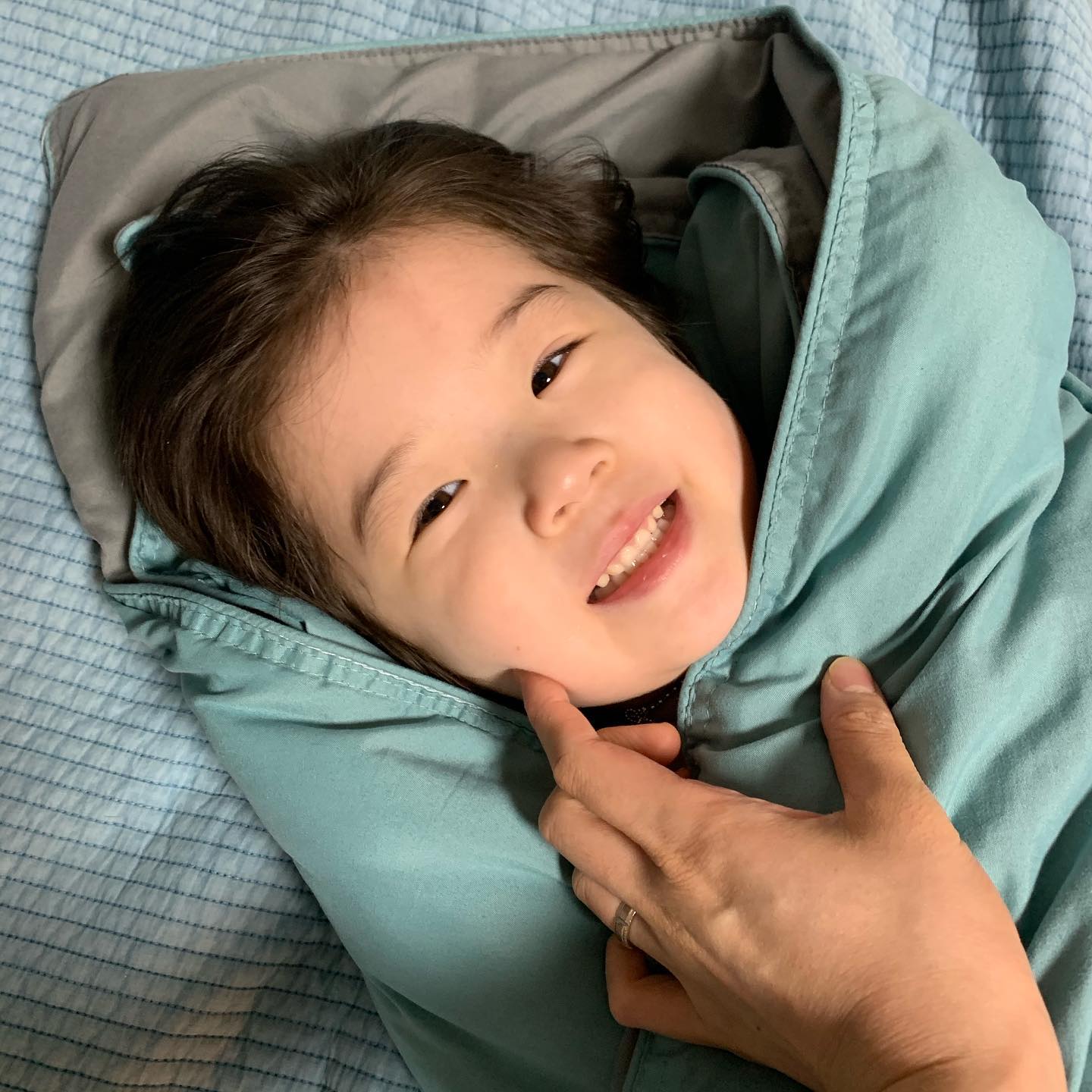 最近超火的可爱小女孩表情包,小女孩可爱萌表情包