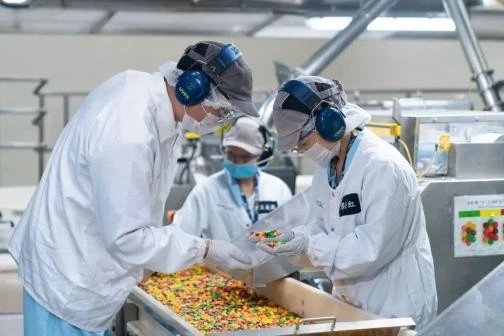 全球第一大糖果制造商:“富过五代”却不上市,家族财富9000亿