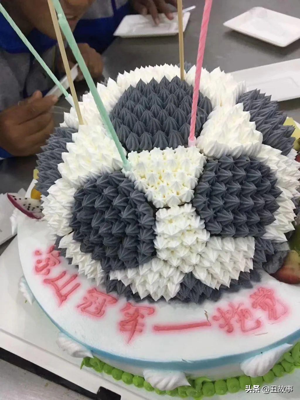 大凉山少年足球队,大凉山彝族足球少年