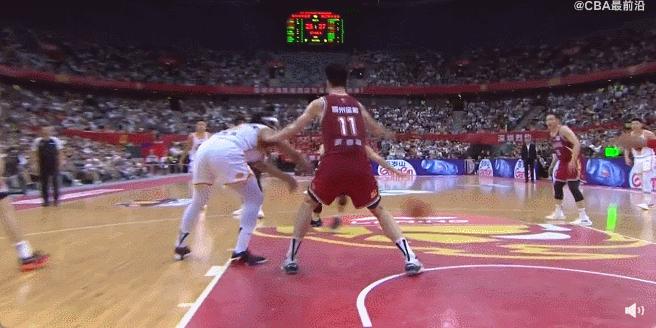 因伤病退出现役,又一球员因伤退出世界杯