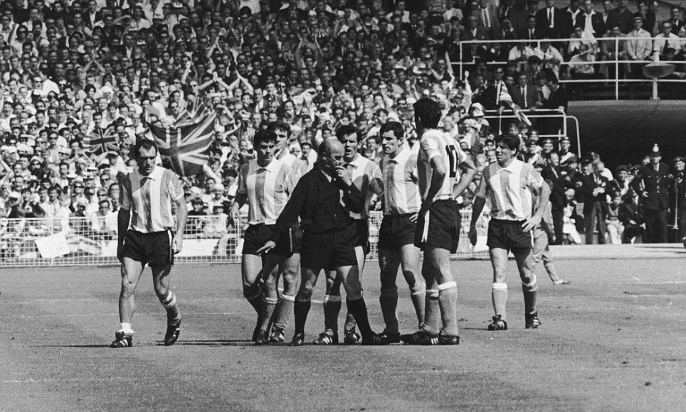 足球的魅力马岛战争,足球历史上经典反击战