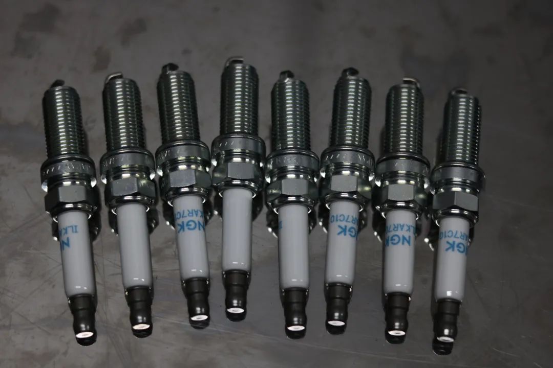 捷豹xjl内饰翻新出售价格,捷豹xjl汽车翻新改造全过程