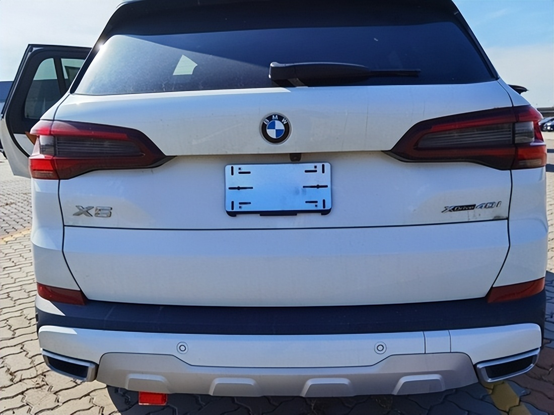 2018款宝马x5现车外观霸气饱满,最新款宝马x5炫酷十足外形