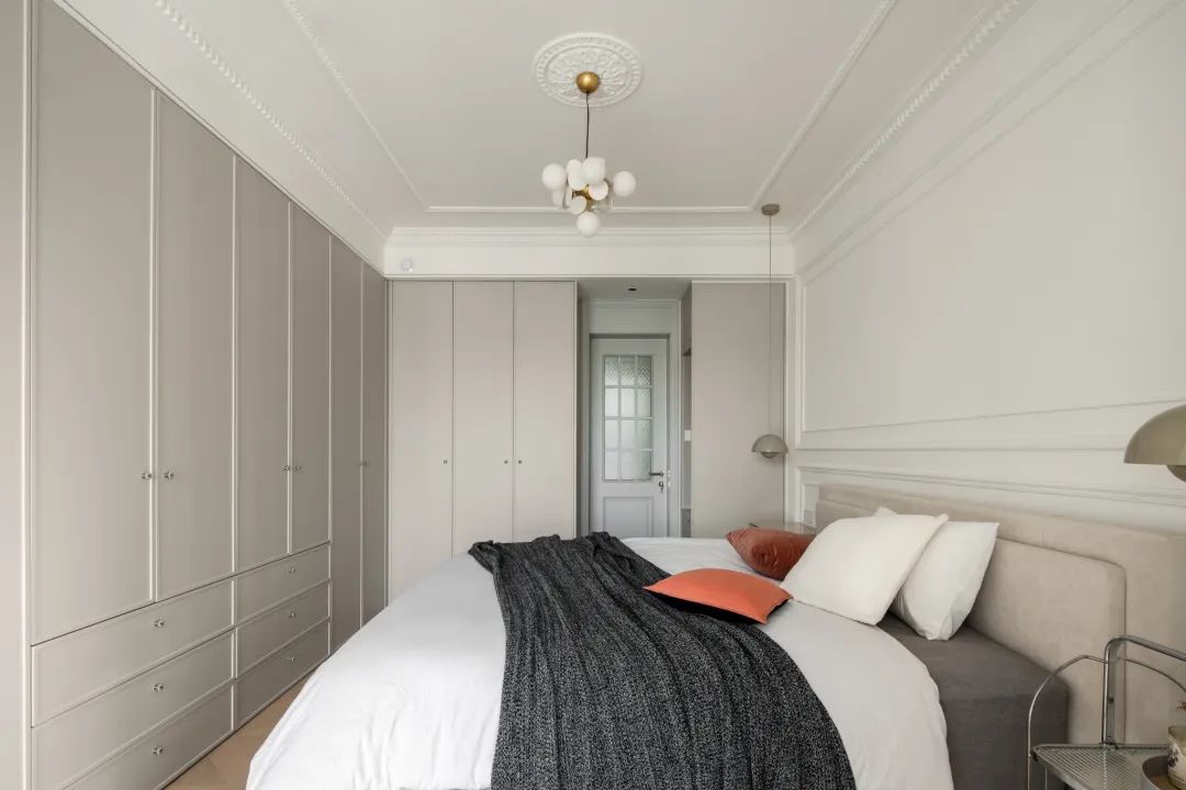 四川成都一个女人装修房子,12平方女主卧室装修