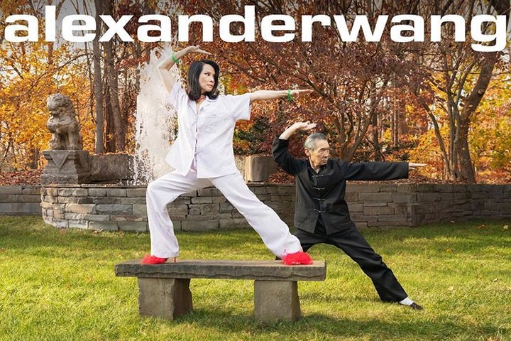 辣妹最爱的亚历山大王变了！时尚的尽头是快手？