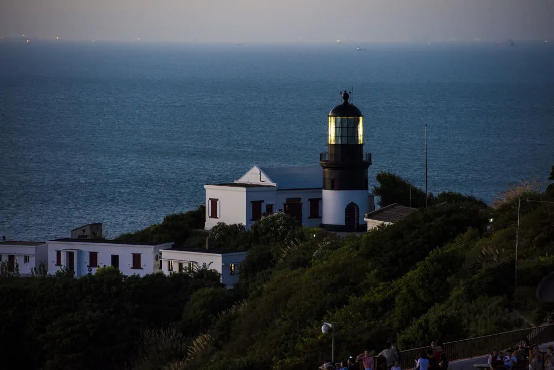 世界上被遗忘的小岛,大海中的神秘无人小岛