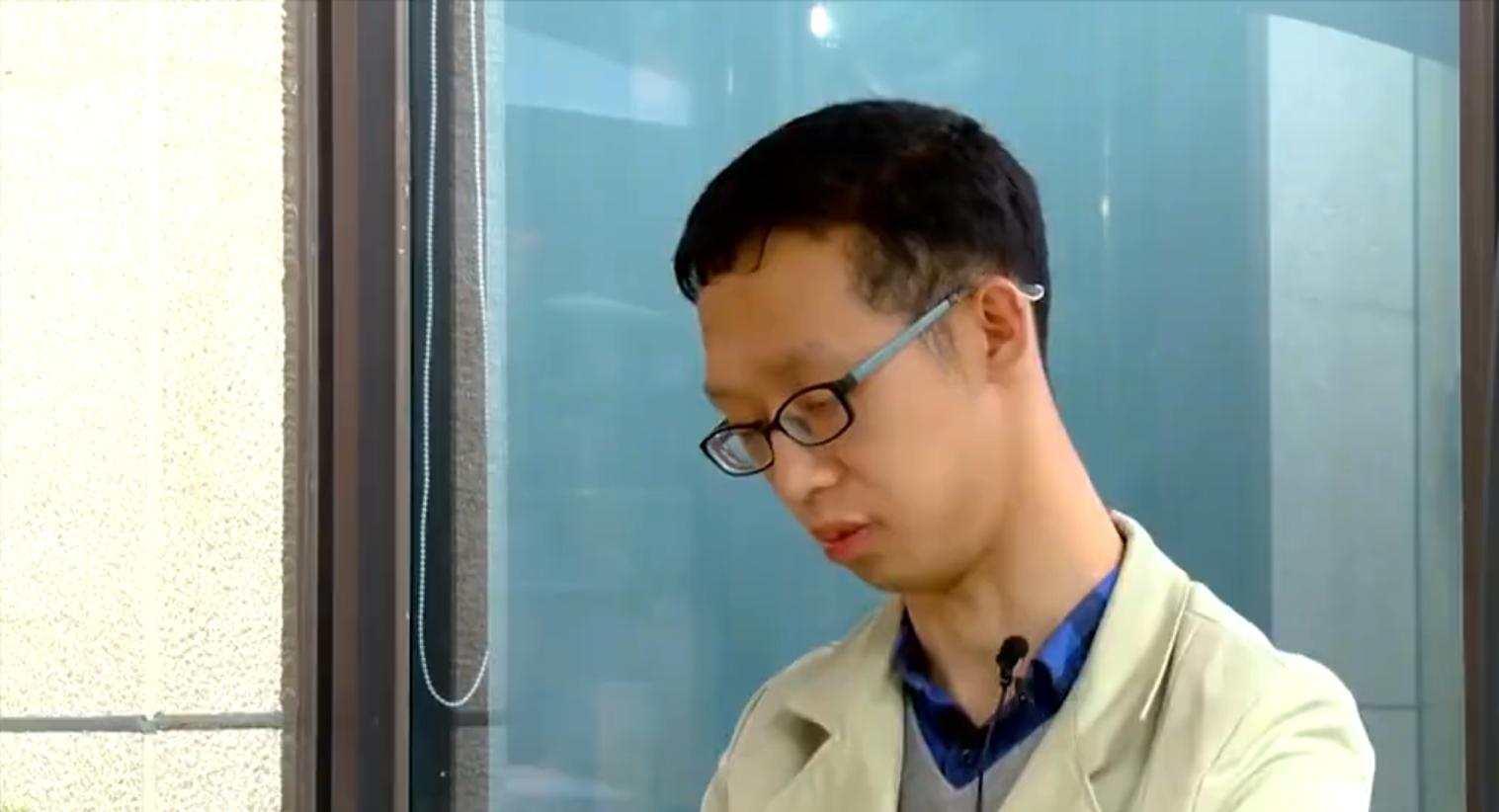 低情商小伙相亲：零收入却想找漂亮女友，扬言可以带女友一起啃老