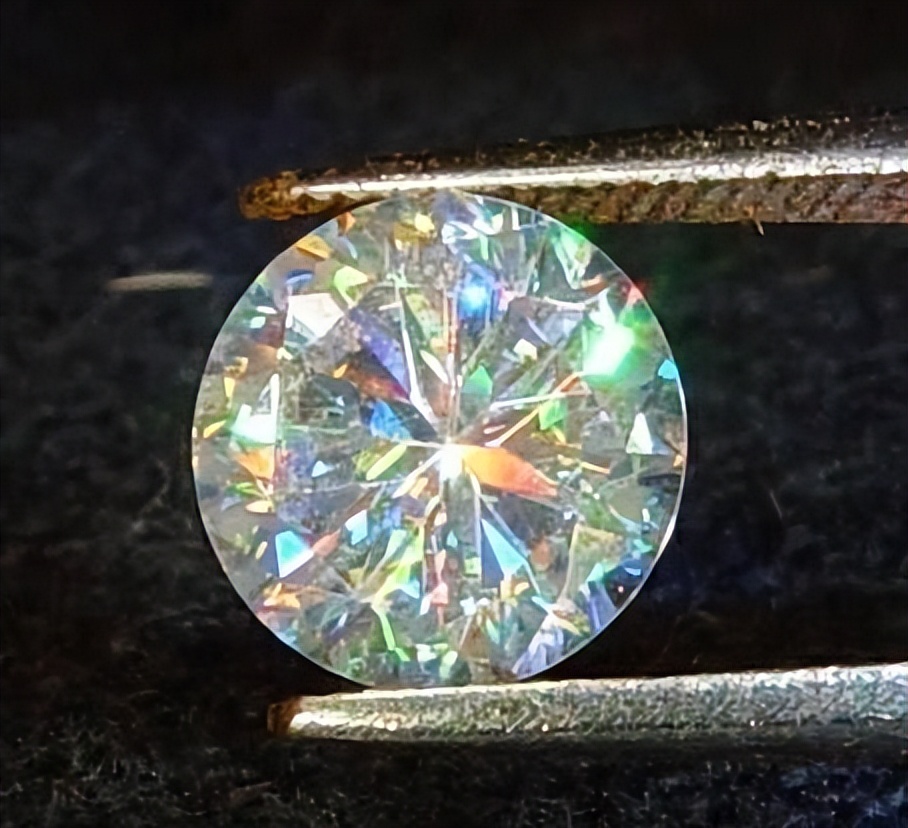 淘宝上的钻石是怎么来的,淘宝人工钻石和真钻石有什么区别