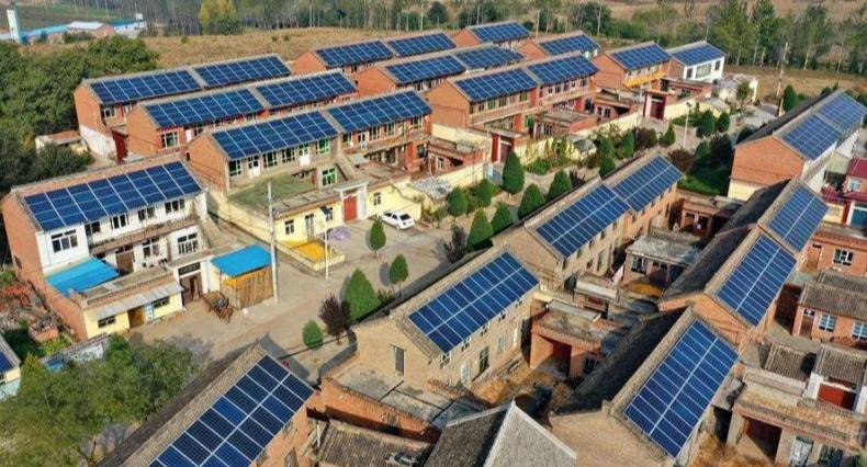 靠晒太阳就躺赚的光伏骗局,靠晒太阳躺赚上万农民被坑