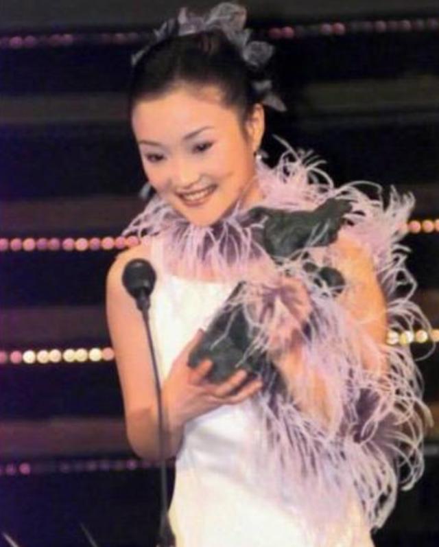 白富美家世显赫,9位娱圈消失的白富美