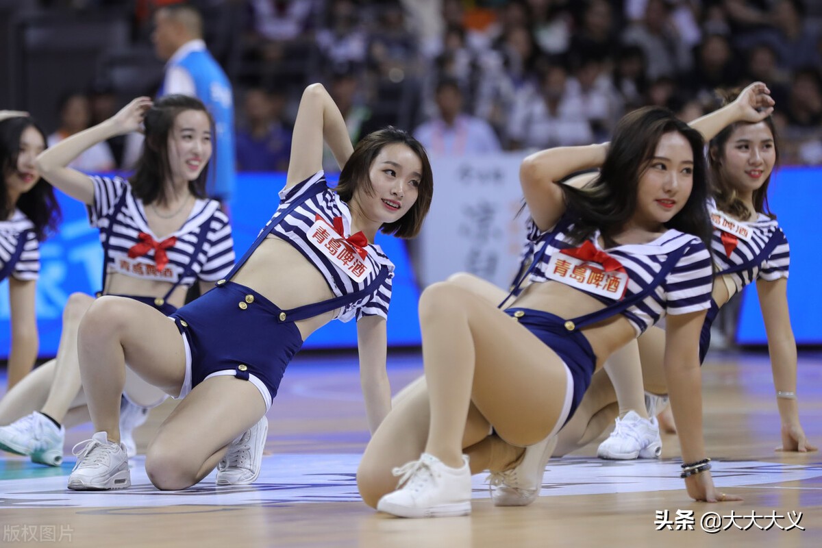 公认拉拉队女神,颜值最高的拉拉队