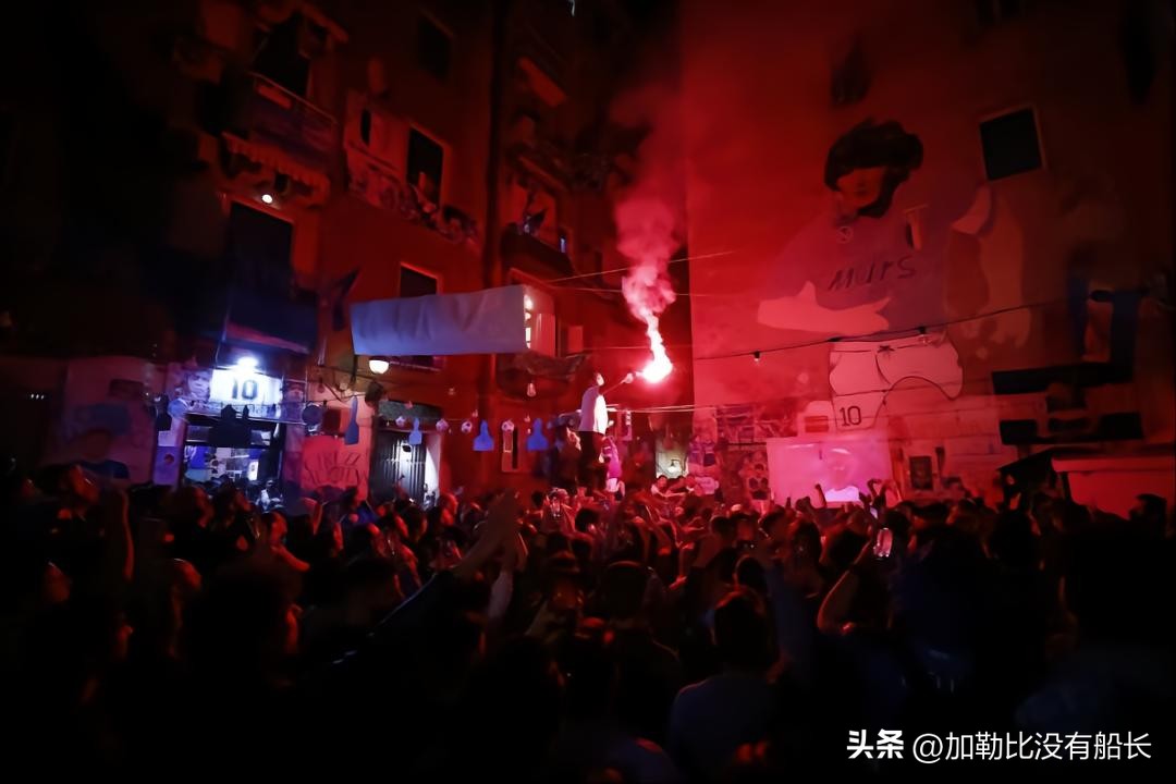 纪念阿根廷传奇马拉多纳,36年阿根廷