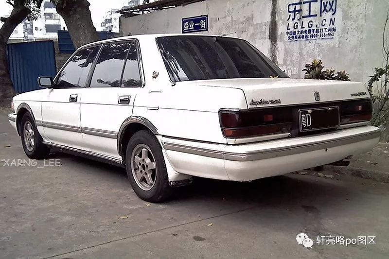 最经典的丰田12代皇冠白色,丰田皇冠2008款2.5手自一体