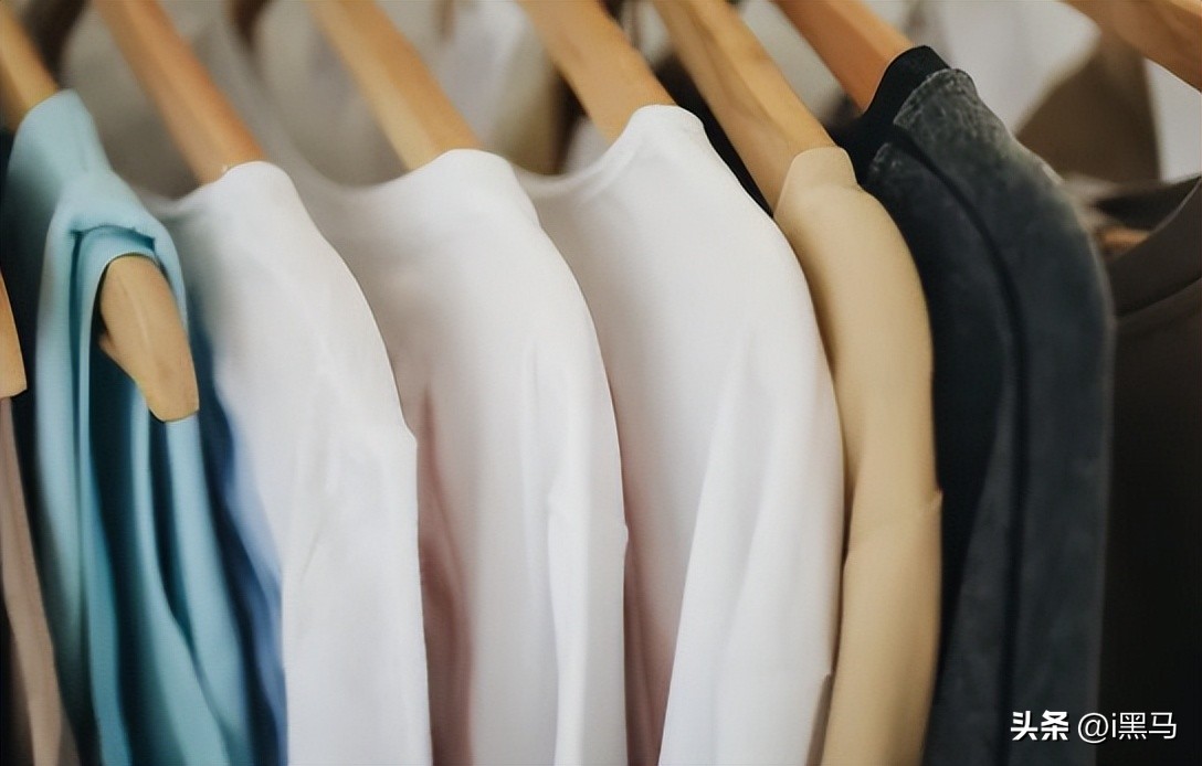 “吊牌贩子”南极电商露*裤底**