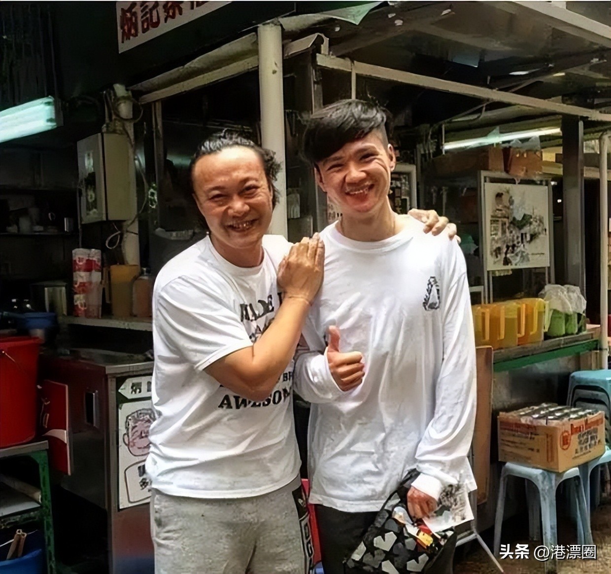 一家店铺宣布关门整条街,一家店突然停业了