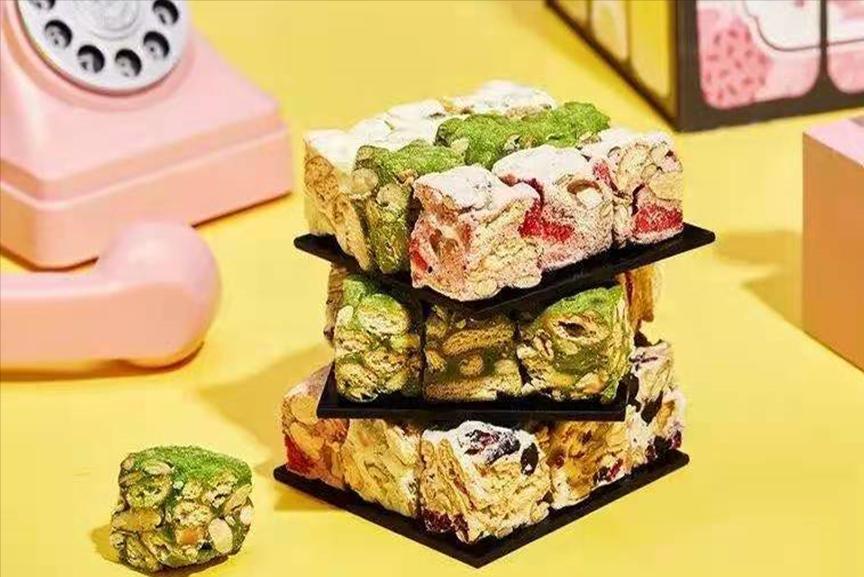 我在人间贩卖冬日暖阳,我在人间贩卖雪景下一句