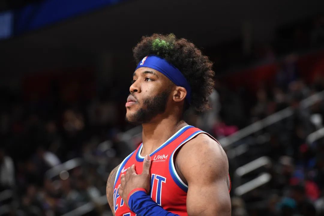 萨迪克贝三分绝杀勇士,萨迪克贝绝杀勇士5秒违例