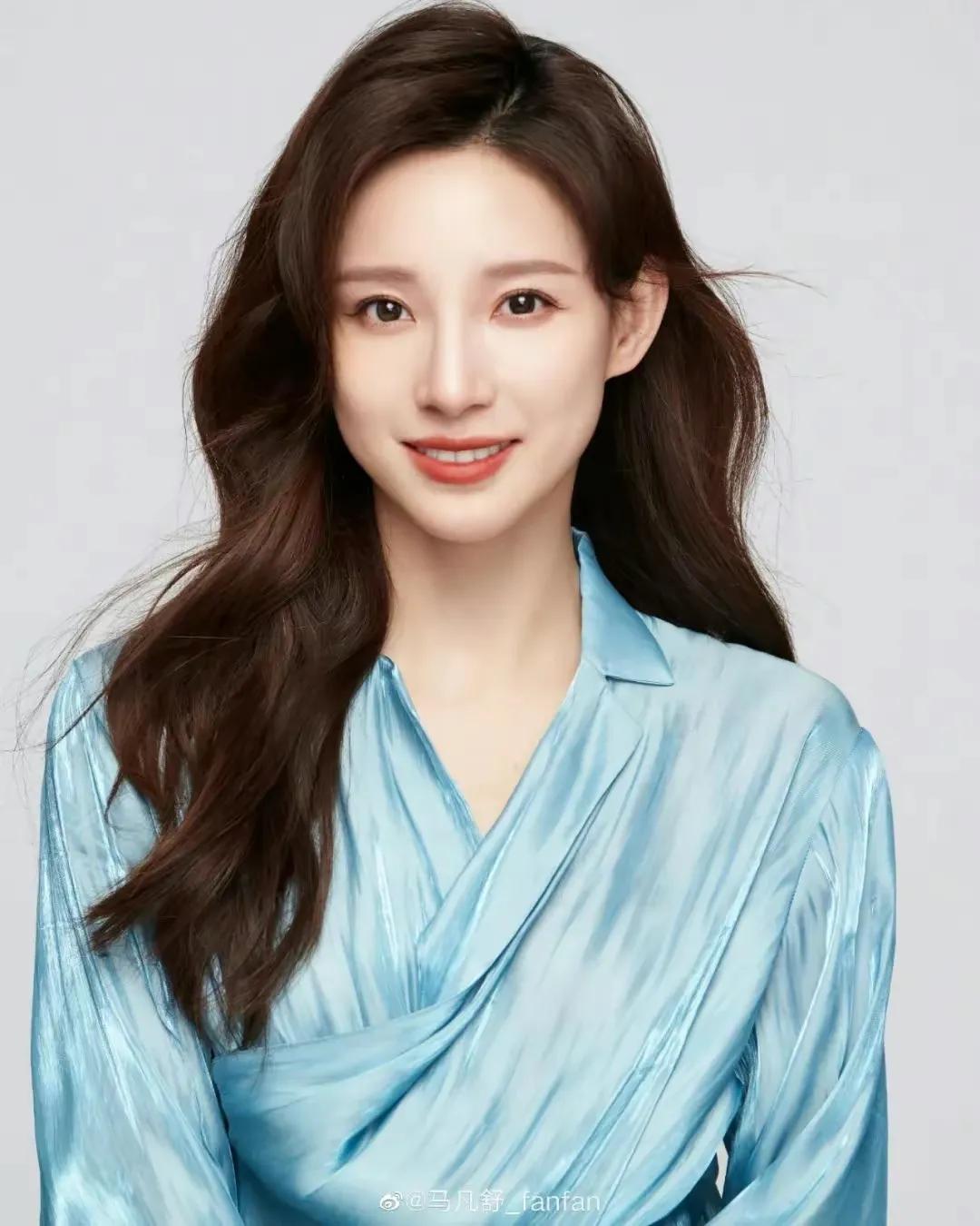 央视美女主持人马凡舒简历,央视美女马凡舒