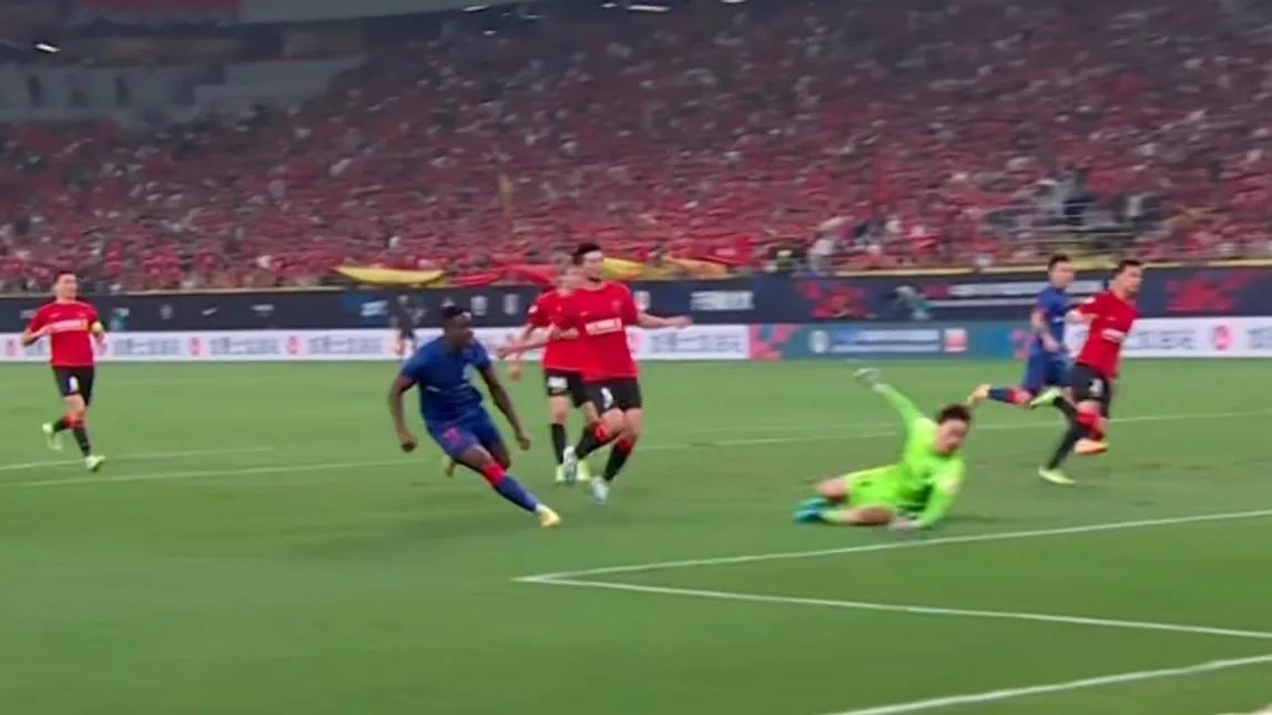 中超积分榜前十轮战绩全部排名,中超联赛最新战况成都对北京国安