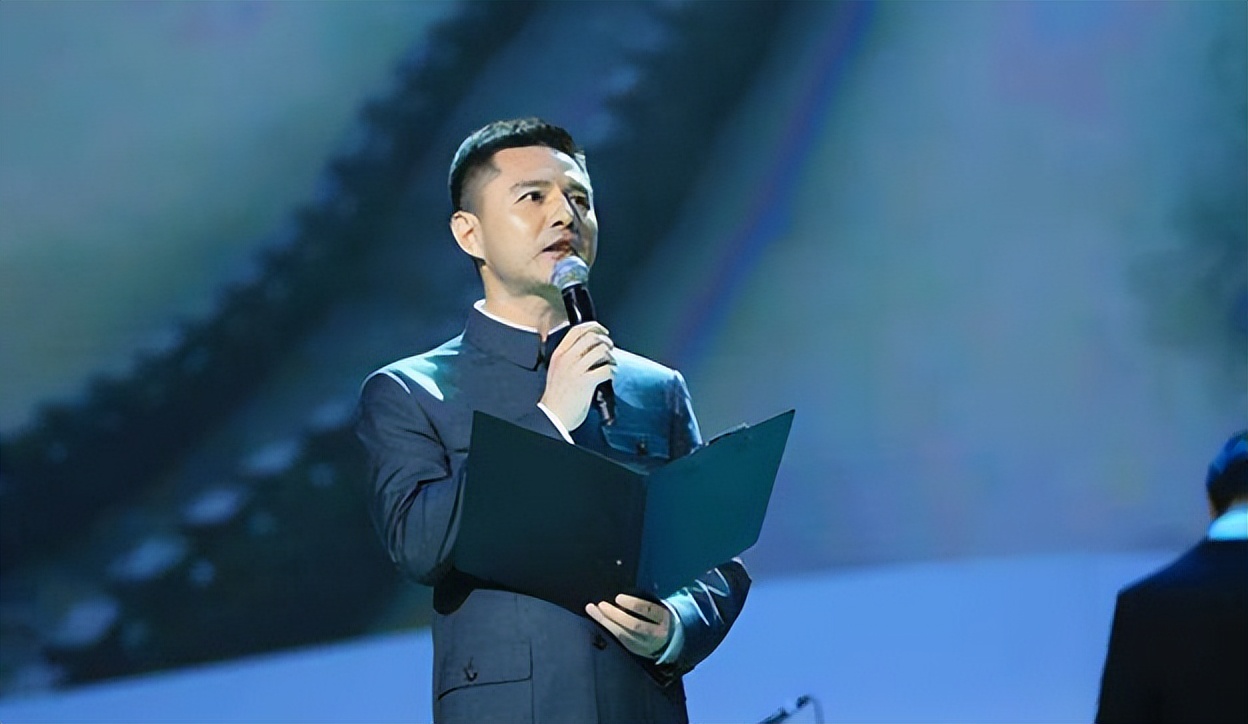 央视主持人赵普在央视呆了多少年,央视主持人赵普的创业经历